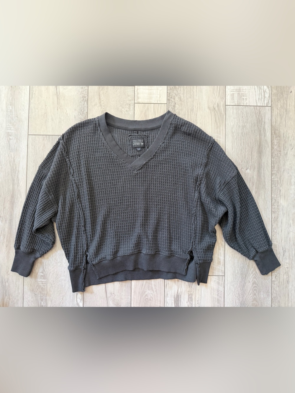 American Eagle This Feels Seriously Lived In Big Hug Waffle Oversized Crew xs - Picture 9 of 10